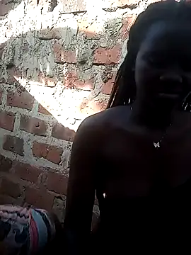 Snapshot of Black_juicy24 chatting on 02/14/25, 02:02 Black juicy24 online show from 02/14/25, 02:02