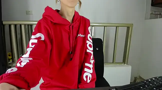 RachelJones  online show from 02/05/25, 09:25