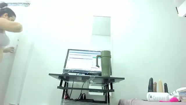 Dalia 20 online show from 12/05/25, 12:41