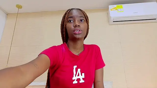 Chocolatte bar online show from 03/12/25, 01:19