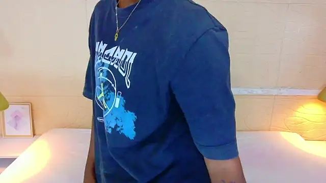 Chocolatte bar online show from 03/09/26, 02:10