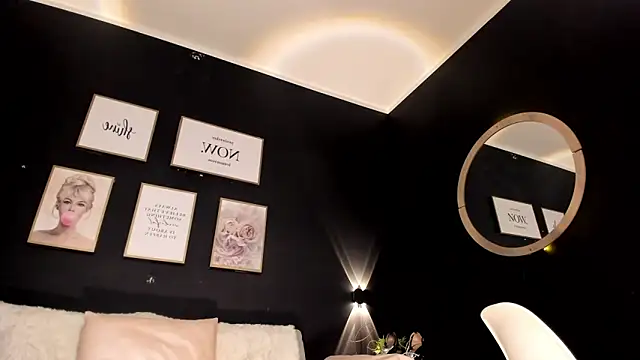 Snapshot of Hanna_fost chatting on 01/27/25, 06:41 Hanna fost online show from 01/27/25, 06:41