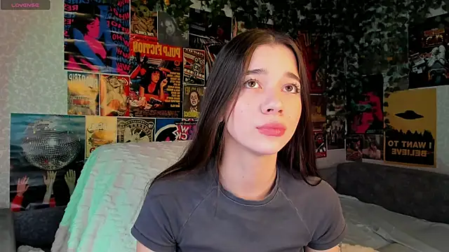 Snapshot of Butterflys1268 chatting on 02/06/25, 10:21 Butterflys1268 online show from 02/06/25, 10:21