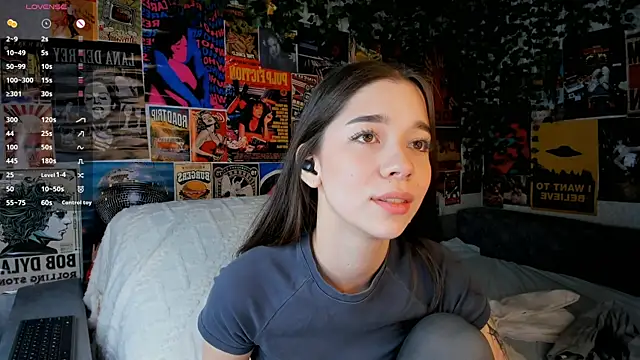 Snapshot of Butterflys1268 chatting on 03/13/25, 09:37 Butterflys1268 online show from 03/13/25, 09:37