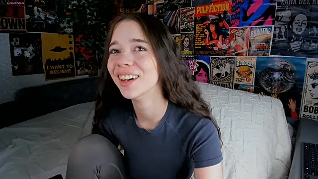 Snapshot of Butterflys1268 chatting on 03/14/25, 08:06 Butterflys1268 online show from 03/14/25, 08:06