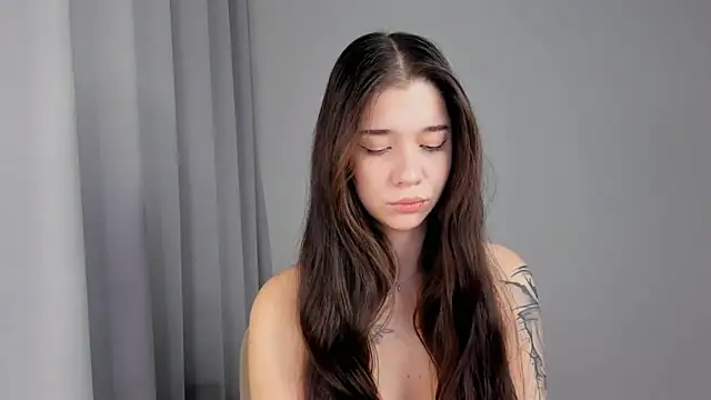 Snapshot of Butterflys1268 chatting on 11/19/25, 05:07 Butterflys1268 online show from 11/19/25, 05:07