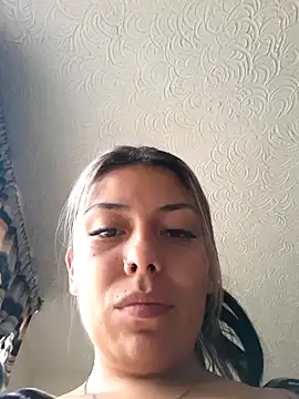 Snapshot of Sweel_Leyva18 chatting on 12/10/24, 06:06 Sweel Leyva18 online show from 12/10/24, 06:06