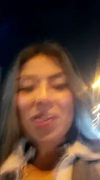 Snapshot of Sweel_Leyva18 chatting on 12/22/24, 04:17 Sweel Leyva18 online show from 12/22/24, 04:17