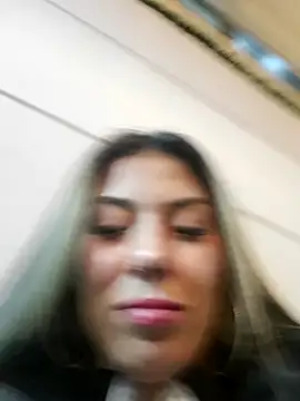 Snapshot of Sweel_Leyva18 chatting on 01/26/25, 03:06 Sweel Leyva18 online show from 01/26/25, 03:06