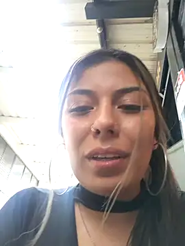 Snapshot of Sweel_Leyva18 chatting on 02/07/25, 09:04 Sweel Leyva18 online show from 02/07/25, 09:04