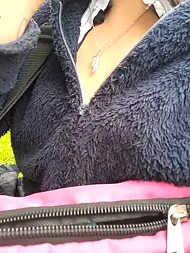 Snapshot of Sweel_Leyva18 chatting on 02/21/25, 07:43 Sweel Leyva18 online show from 02/21/25, 07:43