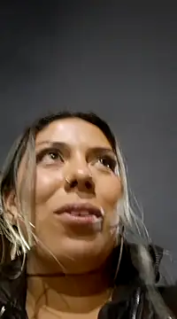 Snapshot of Sweel_Leyva18 chatting on 03/09/25, 03:22 Sweel Leyva18 online show from 03/09/25, 03:22