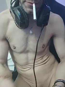 Aktorihannxh online show from 04/11/26, 12:04