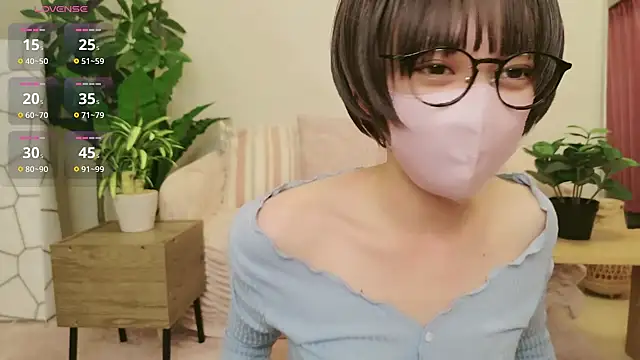 Snapshot of cohaku_329 chatting on 03/06/25, 03:24 cohaku 329 online show from 03/06/25, 03:24