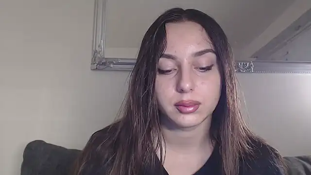 Snapshot of courtneyPerfect chatting on 12/19/24, 07:51 courtneyPerfect online show from 12/19/24, 07:51