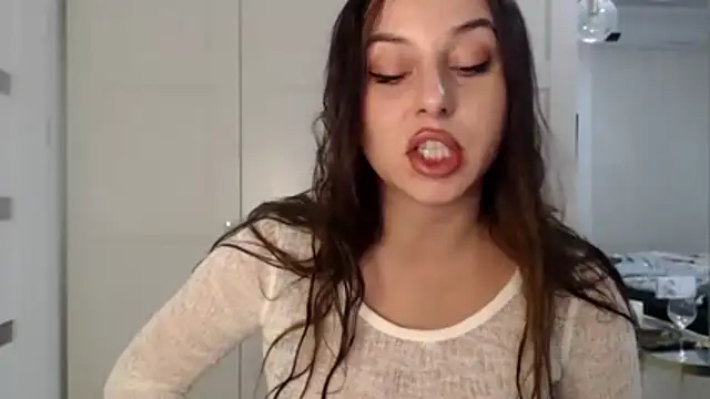 Snapshot of courtneyPerfect chatting on 10/24/25, 02:13 courtneyPerfect online show from 10/24/25, 02:13