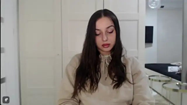 Snapshot of courtneyPerfect chatting on 11/03/25, 03:13 courtneyPerfect online show from 11/03/25, 03:13