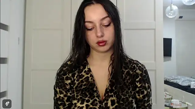 Snapshot of courtneyPerfect chatting on 12/04/25, 02:59 courtneyPerfect online show from 12/04/25, 02:59