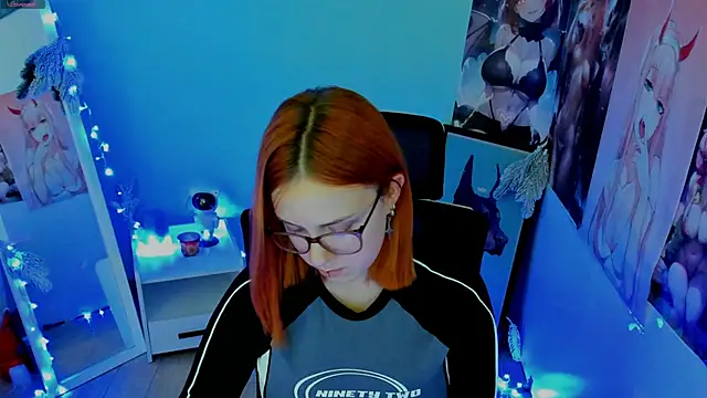 Snapshot of Rudy_02 chatting on 12/11/24, 08:18 Rudy 02 online show from 12/11/24, 08:18