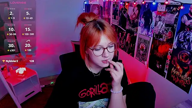 Snapshot of Rudy_02 chatting on 09/09/25, 04:45 Rudy 02 online show from 09/09/25, 04:45