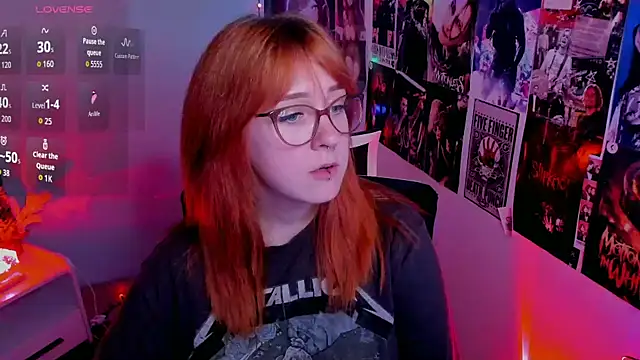 Snapshot of Rudy_02 chatting on 09/17/25, 06:20 Rudy 02 online show from 09/17/25, 06:20