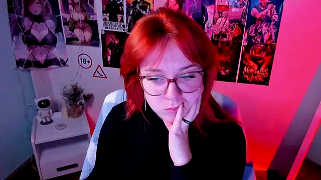 Snapshot of Rudy_02 chatting on 10/22/25, 01:39 Rudy 02 online show from 10/22/25, 01:39