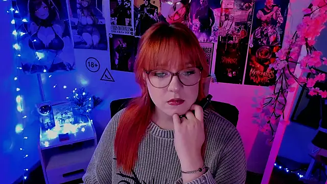 Snapshot of Rudy_02 chatting on 11/21/25, 10:52 Rudy 02 online show from 11/21/25, 10:52