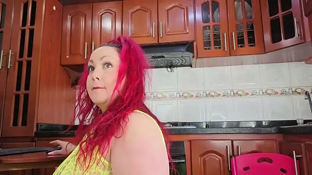 Snapshot of MirandaRossi chatting on 05/11/26, 01:39 MirandaRossi online show from 05/11/26, 01:39