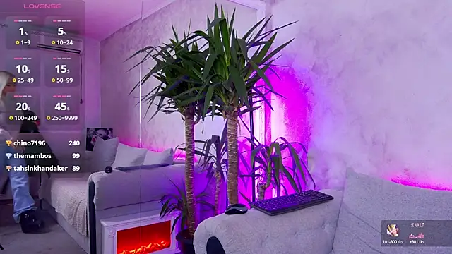 Snapshot of BambiAndAyline chatting on 12/09/24, 04:12 BambiAndAyline online show from 12/09/24, 04:12