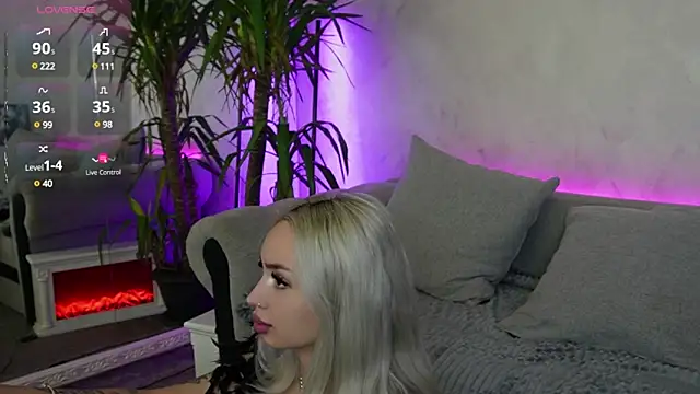 Snapshot of BambiAndAyline chatting on 01/28/25, 05:22 BambiAndAyline online show from 01/28/25, 05:22