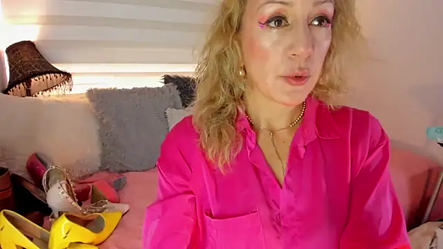 Snapshot of Sammykatt chatting on 02/26/25, 03:19 Sammykatt online show from 02/26/25, 03:19