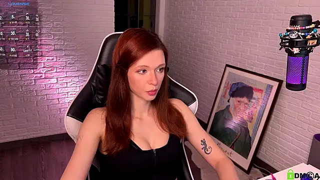 Snapshot of mirai_meeow chatting on 12/02/24, 03:03 mirai meeow online show from 12/02/24, 03:03