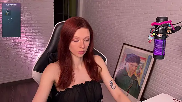 Snapshot of mirai_meeow chatting on 12/12/24, 02:55 mirai meeow online show from 12/12/24, 02:55