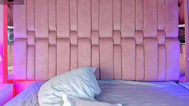 AshleyBelth  online show from 02/06/25, 11:04