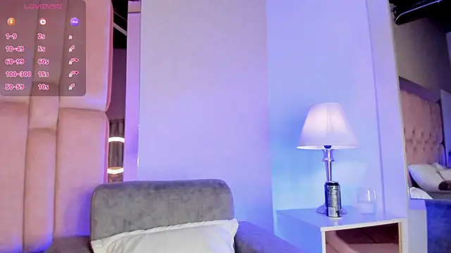 AshleyBelth  online show from 10/24/25, 09:22