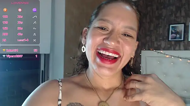 samantha  karolstone online show from 12/22/24, 05:34