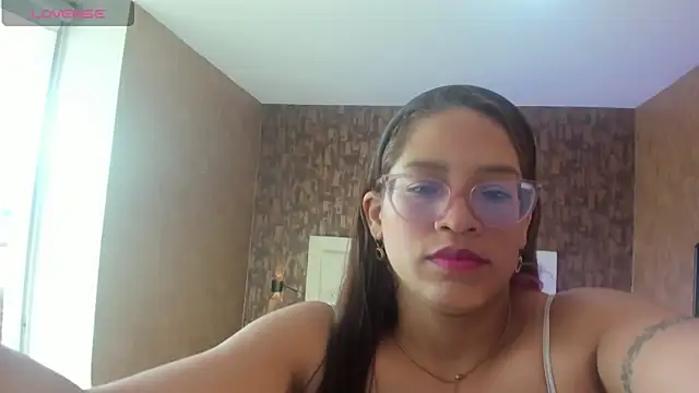 samantha  karolstone online show from 01/29/25, 09:17