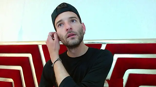 Christopher saint online show from 04/14/26, 01:50