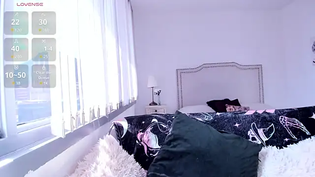 Snapshot of HannaKim chatting on 12/20/24, 05:40 HannaKim online show from 12/20/24, 05:40