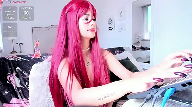 Snapshot of HannaKim chatting on 12/31/24, 05:18 HannaKim online show from 12/31/24, 05:18