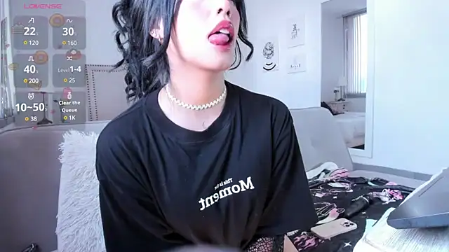 Snapshot of HannaKim chatting on 01/13/25, 03:26 HannaKim online show from 01/13/25, 03:26