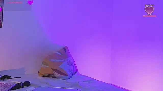 Snapshot of ChannelCox1 chatting on 09/18/25, 06:26 ChannelCox1 online show from 09/18/25, 06:26