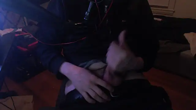 Snapshot of chicostick413 chatting on 03/13/25, 02:16 chicostick413 online show from 03/13/25, 02:16