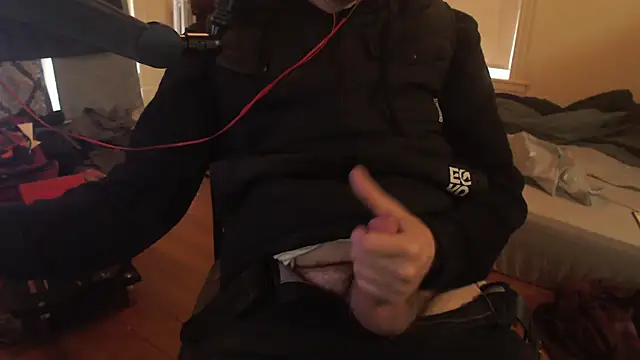 Snapshot of chicostick413 chatting on 03/20/25, 02:21 chicostick413 online show from 03/20/25, 02:21