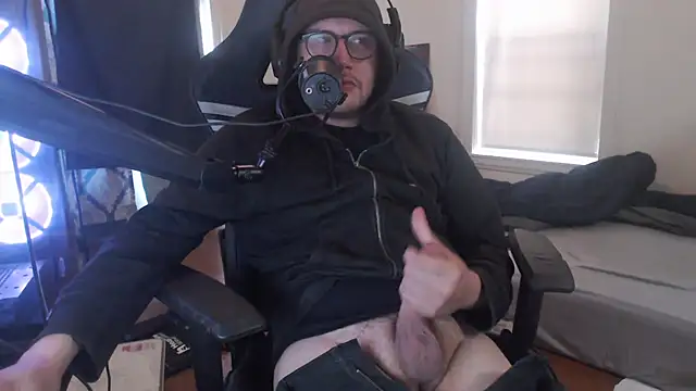 Snapshot of chicostick413 chatting on 09/22/25, 03:03 chicostick413 online show from 09/22/25, 03:03