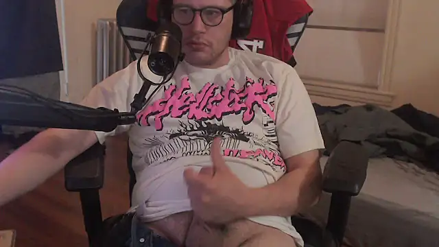 Snapshot of chicostick413 chatting on 10/08/25, 02:25 chicostick413 online show from 10/08/25, 02:25