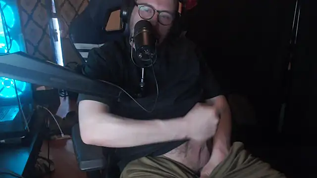 chicostick413 online show from 04/15/26, 09:37