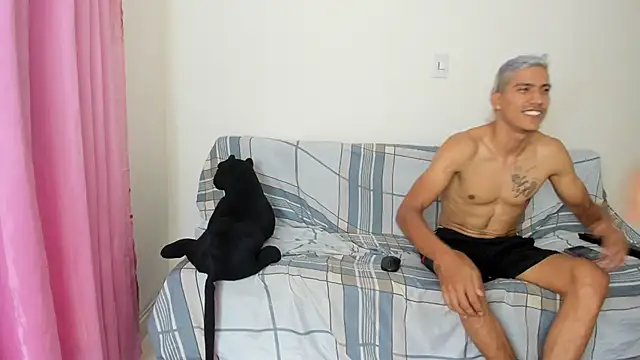 QuinnAndpuma1 online show from 03/06/25, 03:46