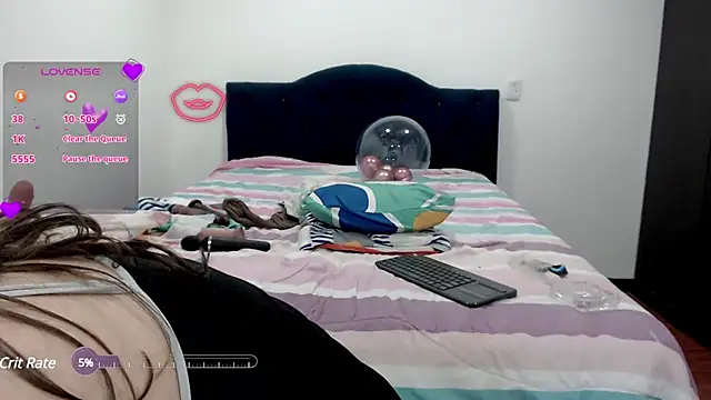 Snapshot of Sanyi_hot chatting on 02/06/25, 01:27 Sanyi hot online show from 02/06/25, 01:27
