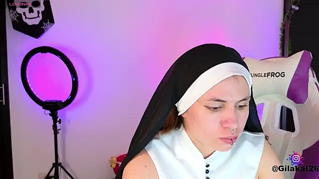 Snapshot of GilaKat chatting on 10/28/25, 03:43 GilaKat online show from 10/28/25, 03:43